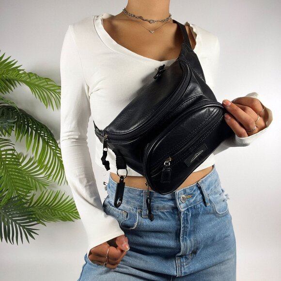 Vintage 90s Grunge Black Leather Fanny Pack Waist Bum Bag Sling Bag / Unisex - Picture 1 of 9